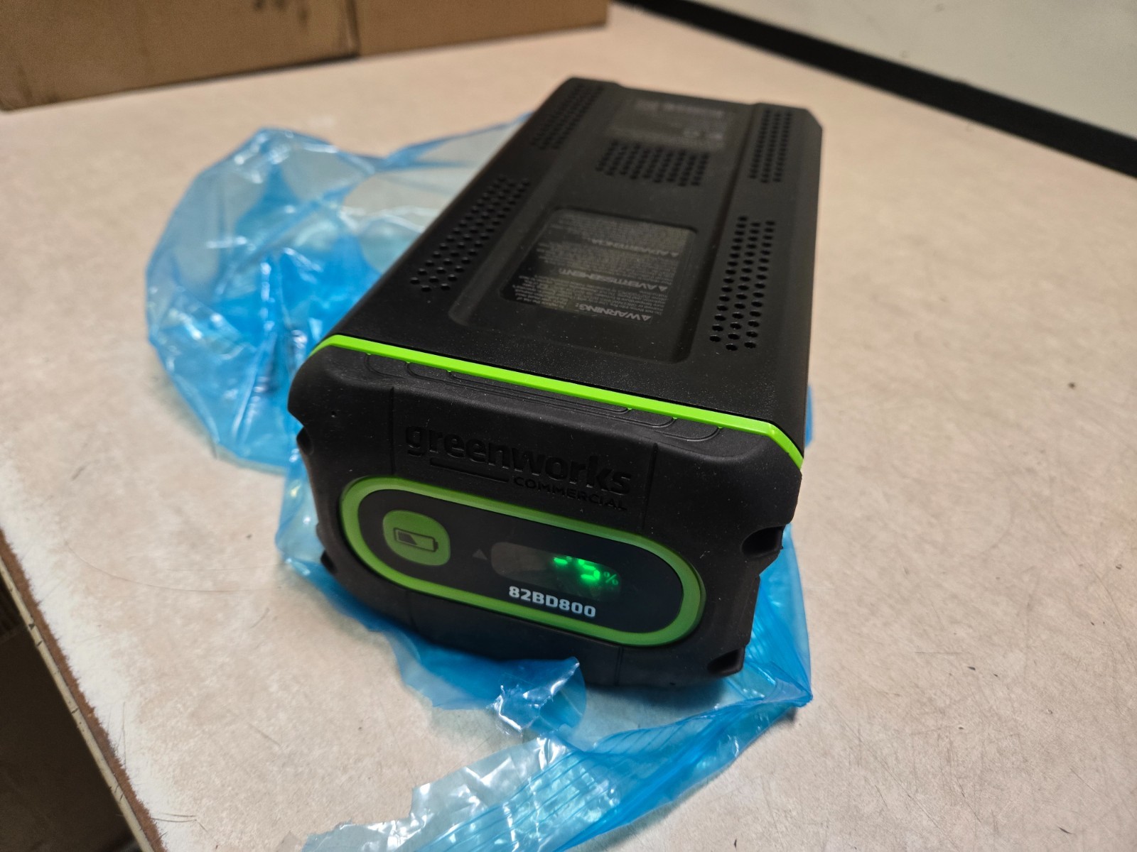 Greenworks Comercial 82V 8Ah Battery with Bluetooth & Digital Readout (82BD800)