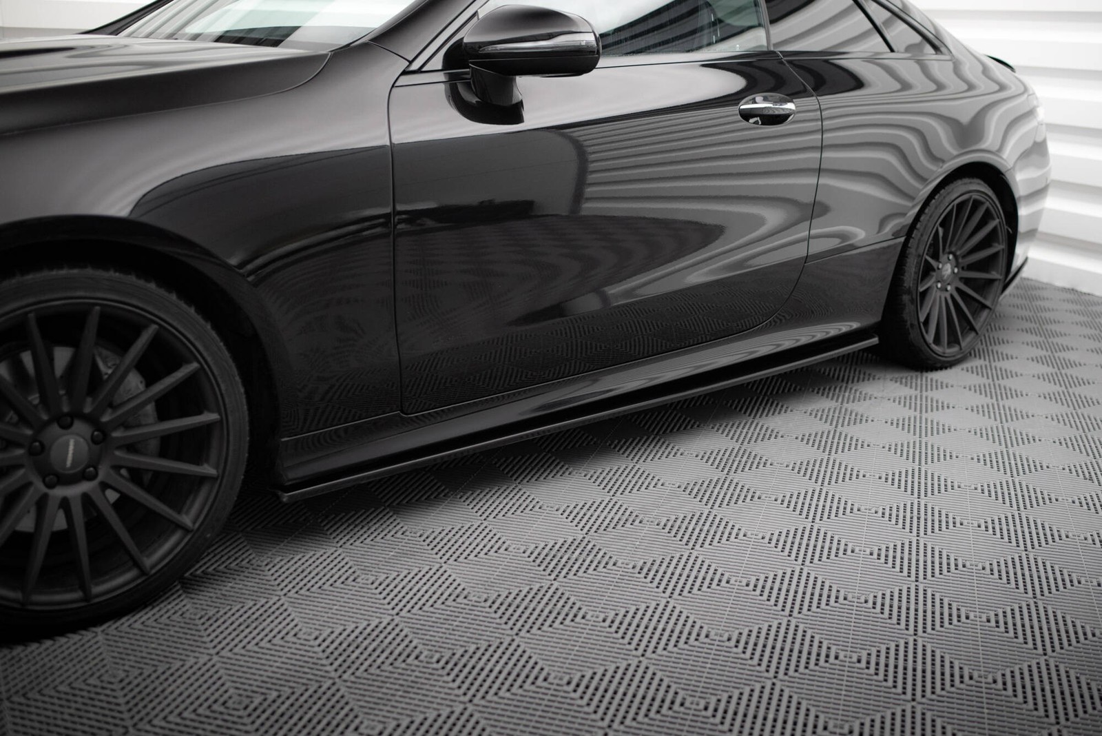 Set diffuseur de bas de caisse Mercedes Classe E W213 Coupé Maxton Design
