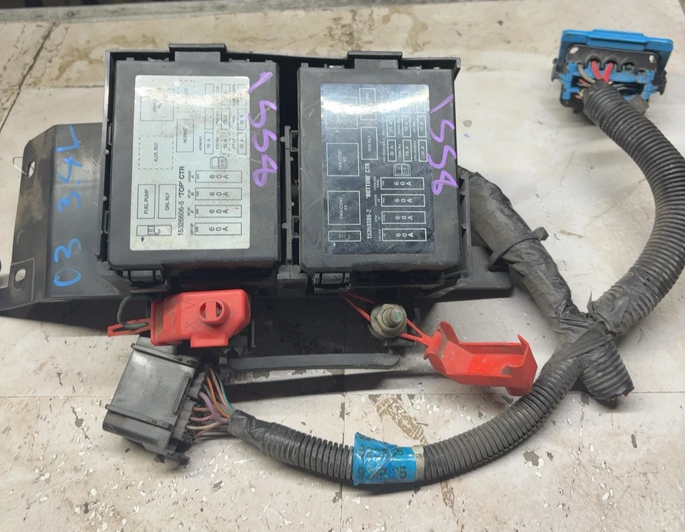 2000-2005 CHEVY IMPALA MONTE CARLO Engine Fuse Relay Box Circuit Block Assembly Foto 3 de 4