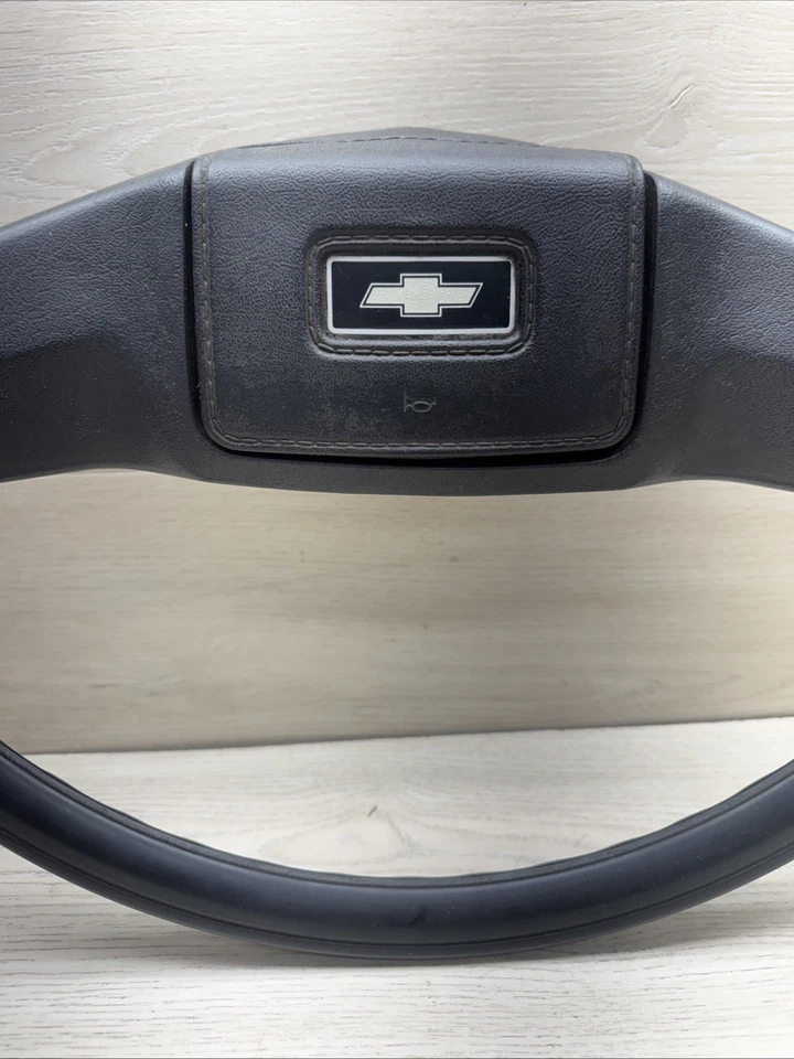 1973-1986 Chevrolet Steering Wheel Silverado K5 Blazer C10 K10 C20 K20 OEM - Image 3 of 4