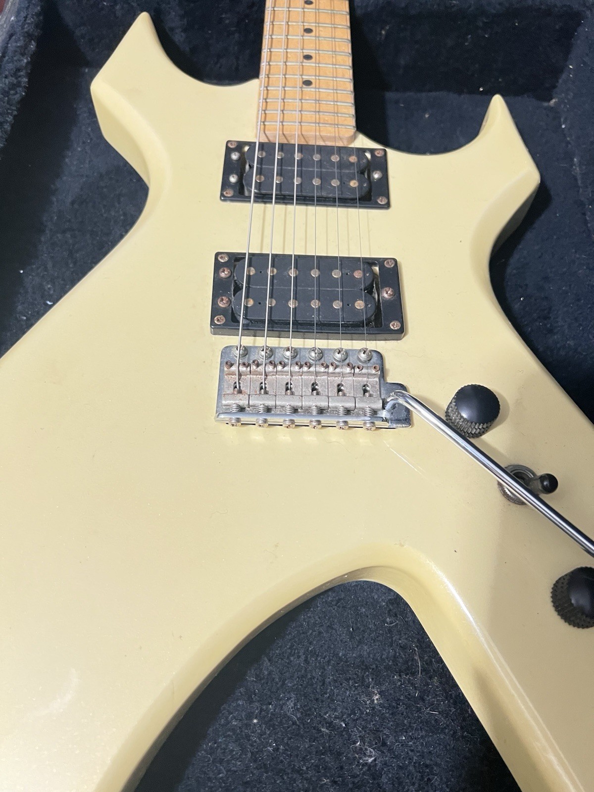 1985 B C. Rich Warlock   Aged White - Made in Japan - Pro Set Up w Perfect Frets
