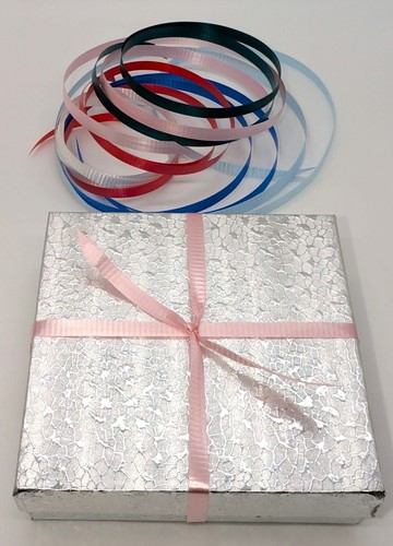 Gorgeous! Betsey Johnson Lg Sparkly Green Shades & AB Crystal Butterfly Necklace - Picture 15 of 15