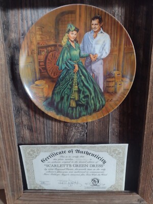Scarlett's Green Dress Plate | eBay