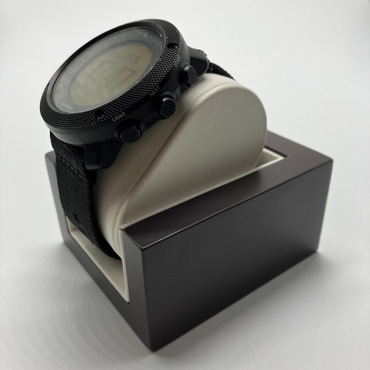 Suunto Traverse Alpha GPS Men Black Digital Watch with Suunto Traverse Alpha GPS Men Black Digital Watch with