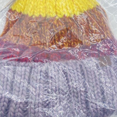 VERDICT Chasing Sunsets Beanie Hat Pom Pom Gray Red Orange  display picture 2