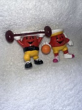 Set Of 2 kool aid man figures Vintage