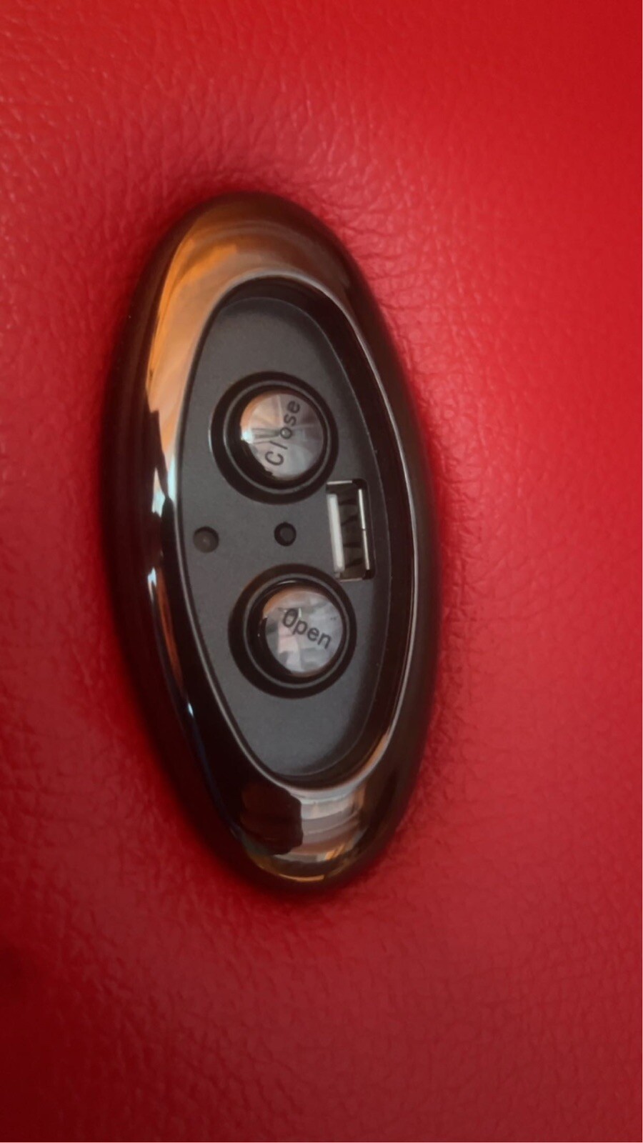 DFS Electric Recliner/ USB leather sofas 3 Seater and 2 Single Elec