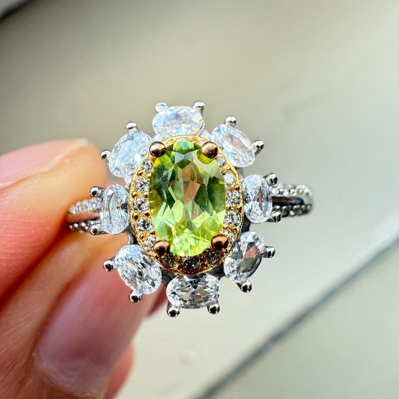 925 Sterling Silver Ring Green 6x4mm Natural Peridot Gemstone Zircon Flower Gift