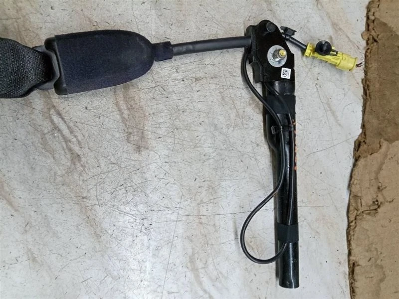 Used Front Right Seat Belt Front fits: 2014 Chevrolet Cruze bucket passenger ret Foto 2 de 4