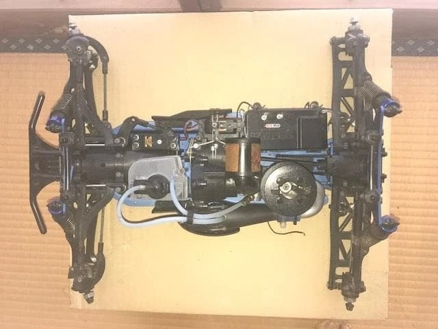 Camion radiocomandato Tamiya 1/8 NightRage 5.2 con trasmettitore 2.4G servo... - Immagine 2 di 4