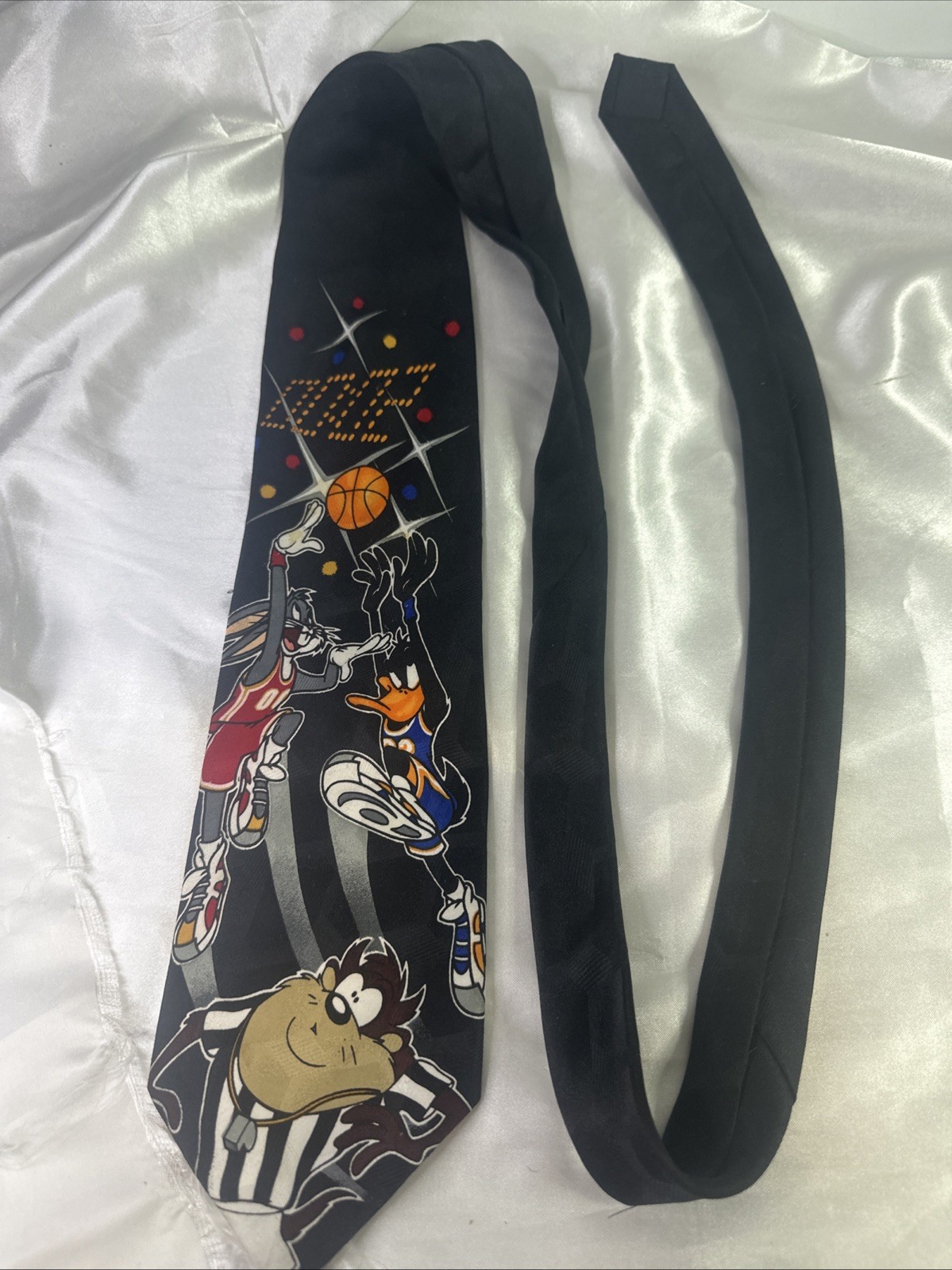 Vintage Looney Tunes Mania Tie Taz Bugs Bunny Basketball Space Jam 1995