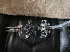 2004 LEGO Bionicle Warriors Toa Lhikan and Kikanalo 8811 Incomplete