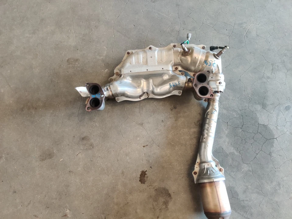 13-15 SUBARU XV CROSSTREK 2.0L FRONT EXHAUST MANIFOLD DOWN PIPE, OEM LOT3596 - Image 3 of 4