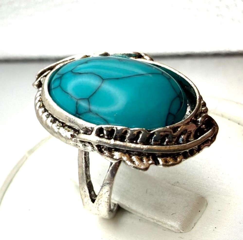 Turquoise Look Oval Statement Ring Silver Tone - image 2