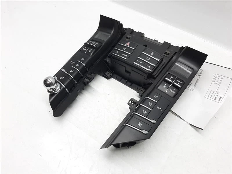 Temperature Control Front Climatronic 7P5907040AD Porsche Cayenne 2011-2016 OEM - Image 3 of 4