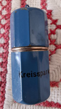 Altes N&auml;hset, Reisen&auml;hzeug in Metall-Kapsel "Kreissparkasse", mit Fingerhut, Nad