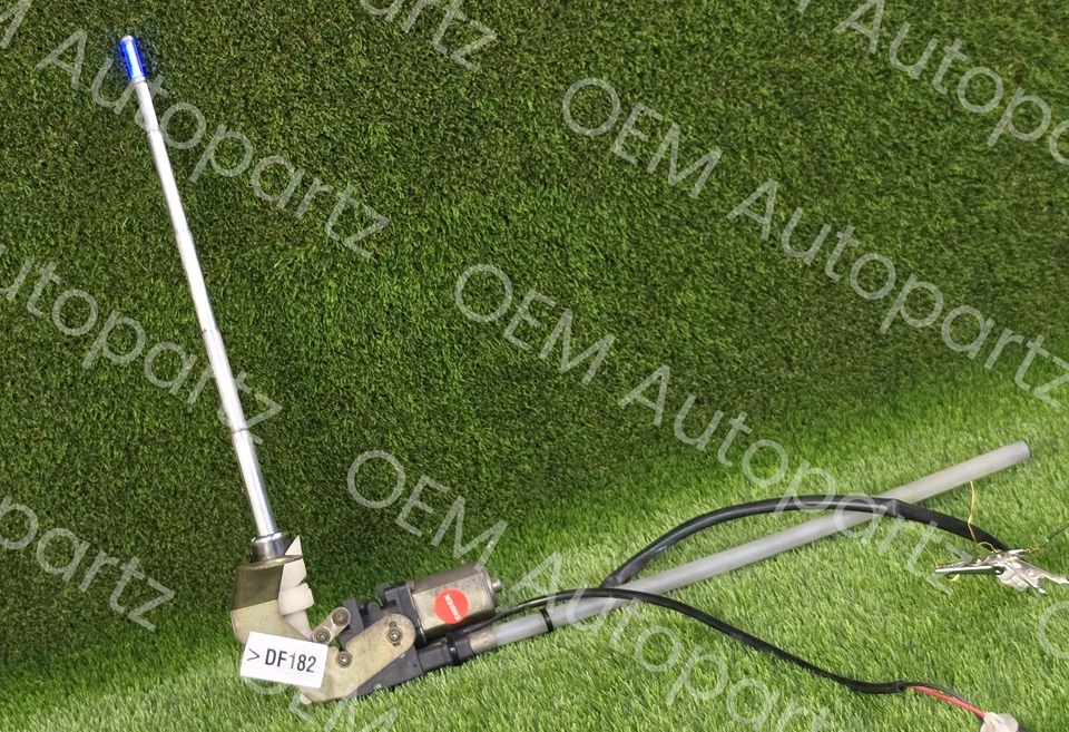 Lexus LS430 2001-2006 Genuine Parking Pole Antenna with Light : Fits Toyota - Image 3 of 4