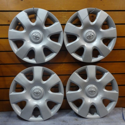 Toyota Camry 2002 Hubcaps
