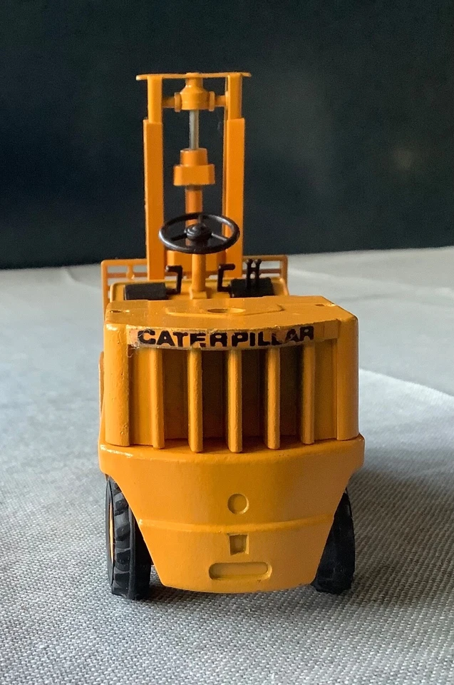 1:25 JOAL CATERPILLAR CARRELLO ELEVATORE MULETTO Ref. 215 - Immagine 4 di 4