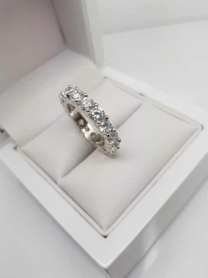 Kylie jenner deals ring band
