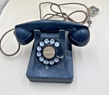 Vintage Bell Systems Model 302 Black Bakelite Rotary Dial Telephone