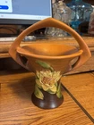 ROSEVILLE POTTERY WATER LILY BASKET 380-8 (1943)