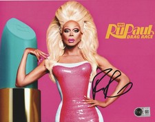 RUPAUL CHARLES SIGNED RUPAUL’s DRAG RACE DRAG QUEEN 8x10 PHOTO - BECKETT COA