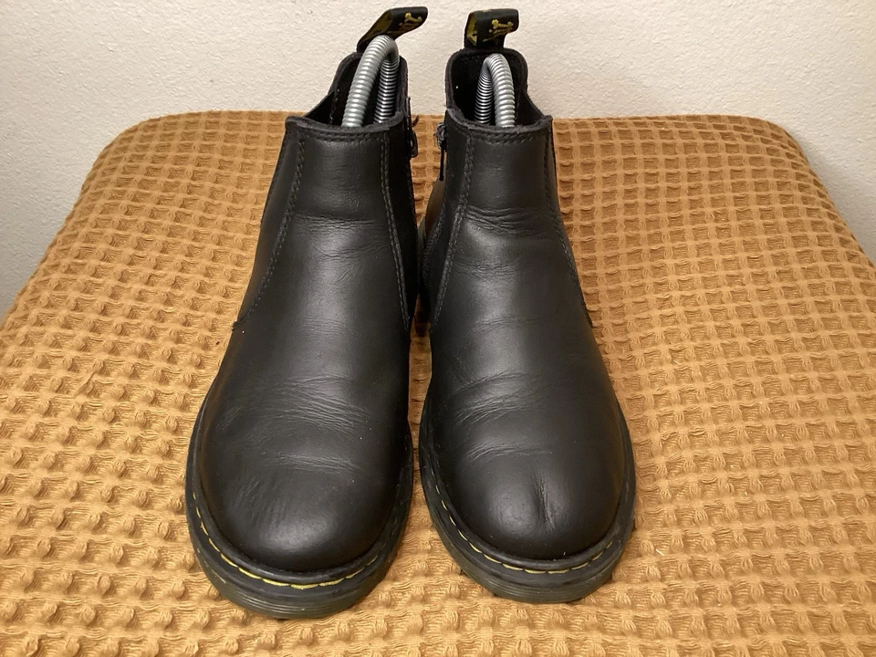 Ботинки челси Dr. Martens размер США женские 5 мужские 4 черные кожаные на боковой молнии 2976 J - Изображение 4 из 4