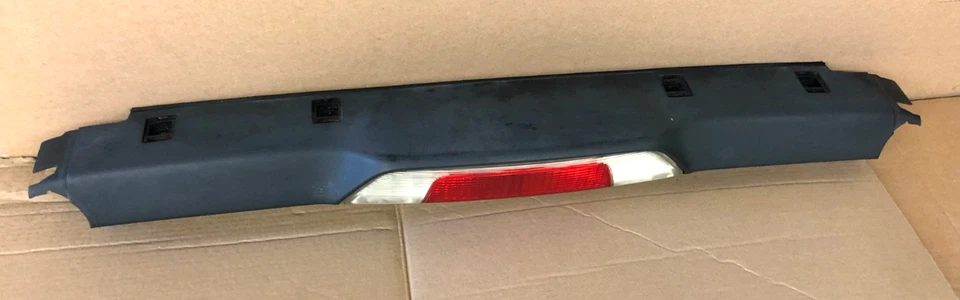 Tercera luz de freno Subaru Baja 2005 2003-2006 Foto 3 de 4