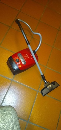 ASPIRAPOLVERE PER BAMBINI MIELE | eBay