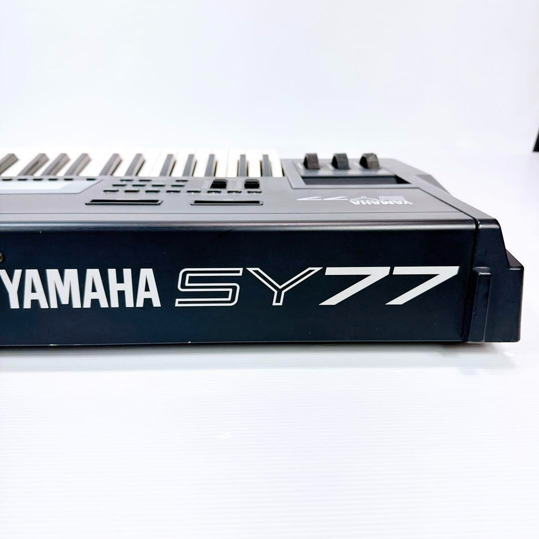 Rare Yamaha SY77 Synthesizer w/ Hard Case - Vintage FM & AWM