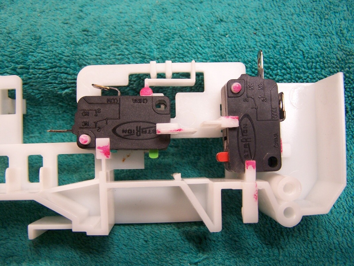 Kenmore 721.63263301 Microwave Complete Door Micro Switch Panel