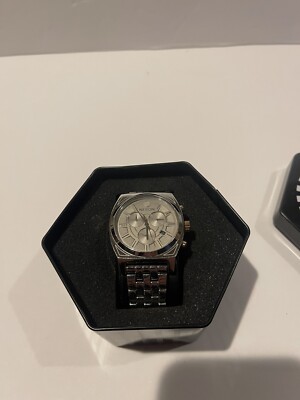 Nixon Watch ; Time Teller Chrono Star Wars Nixon X Star Wars Time Teller Chrono Watch - C-3PO gold main image 2