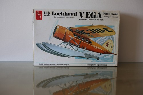 Lockheed Vega Floatplane 1:48 AMT T637 Vintage Unbuilt Model Airplane Kit
