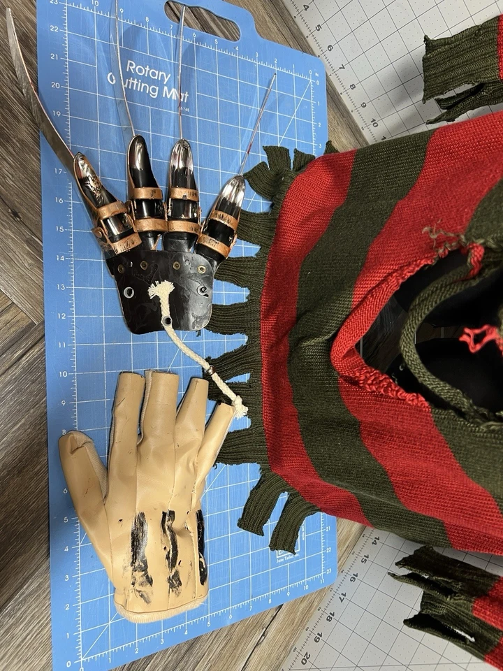 Nightmare On Elm St. Women’s Adult Lg Mrs Kruger Costume Knit Dress Glove Hat Foto 2 de 4