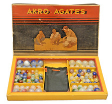 ANTIQUE AKRO AGATE No. 300 MARBLE SET IN ORIGINAL BOX 95 MARBLES AND POUCH 