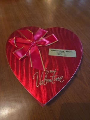 Vintage Valentine Candy Heart Box MARGIES FINE CANDIES CHICAGO, IL Red Foil BOW