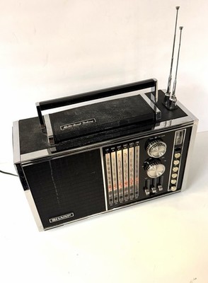 Vintage Sharp FV-1800 6 Band 17 Transistor Radio Shortwave AM FM