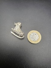 Beautiful Vintage Sterling silver ornate opening ice skate Charm/Pendant 6.56g