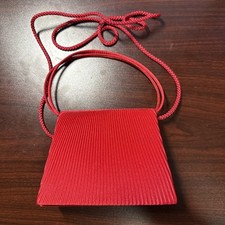 Lovely Small Jessica McClintock Red Evening Purse Clutch / Shoulder Bag Strap