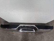 Pare-choc arrière Nissan PICK-UP