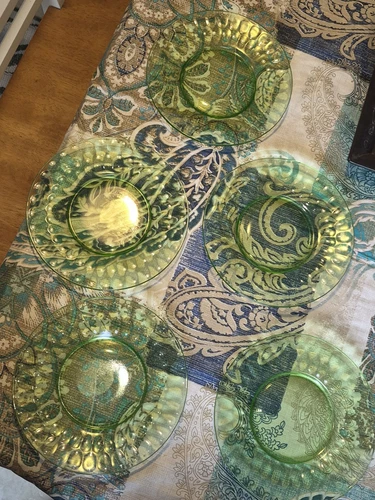 Vintage Green Uranium / Vaseline Federal Raindrops Bread/Pie/Sherbet 5 plates