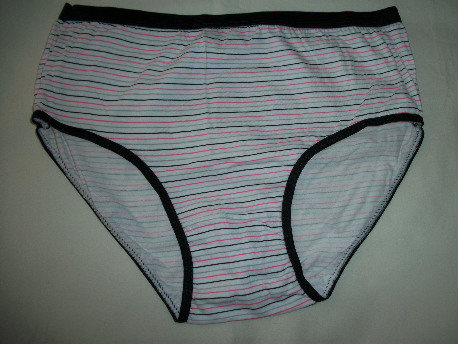 LADIES BRIEF PANTY  SIZE 7 L  / 8 XL  BY SKINFULLY SWEET WHITE W/ STRIPES NWOT