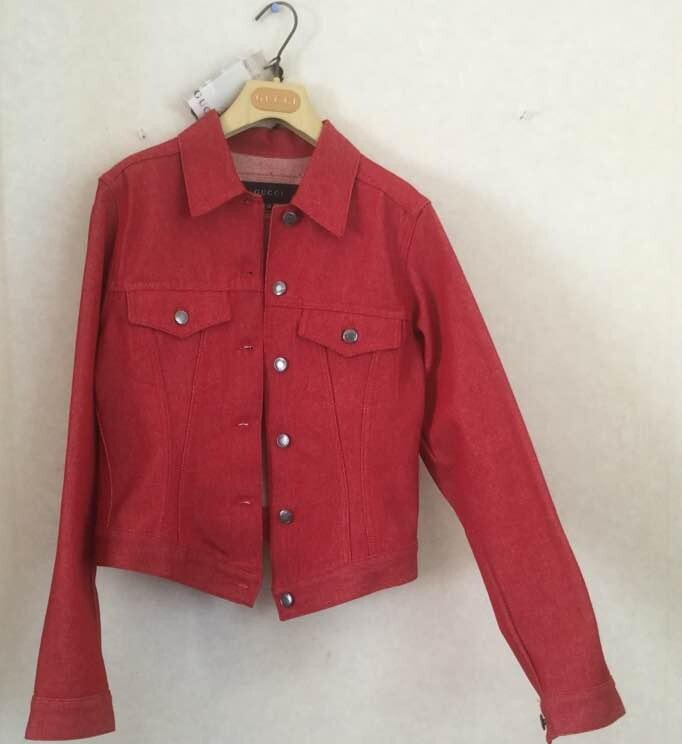 GUCCI 赤色デニムジャケット サイズ38 GUCCI デニムジャケット 赤 サイズ38 △1 Authentic Gucci