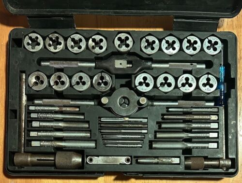 17 Size, complete Craftsman Std, not Metric, 1 inch Adj die and tap 41 pc Set