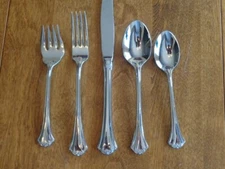 REED AND BARTON COUNTRY FRENCH STAINLESS FLATWARE 5 PC PLACE SETTING 