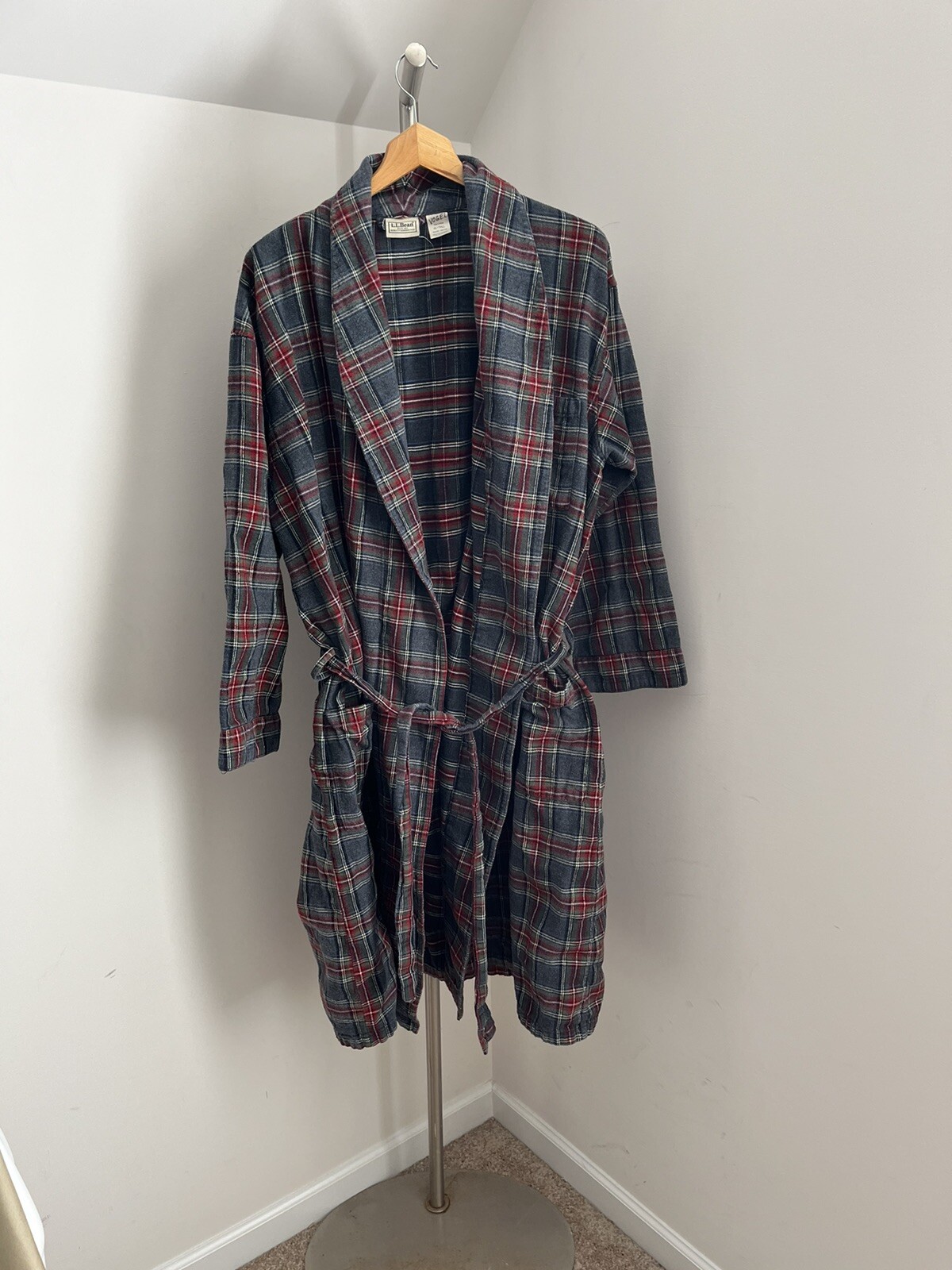 VINTAGE LL Bean Robe Men Gray Red/Green Plaid Flannel Housecoat XL TALL