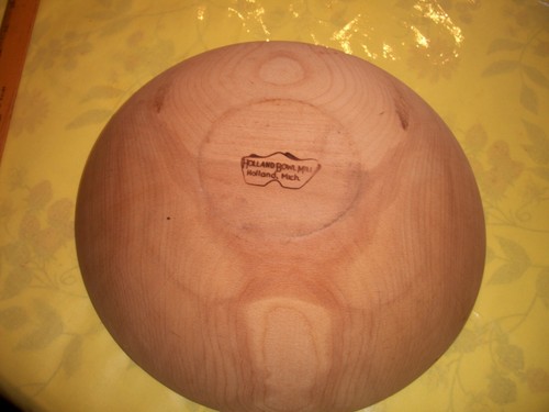 Holland Wood Bowl Mill 11.75" Wide x 3.25" Tall Salad Fruit Nut - Picture 3 of 4