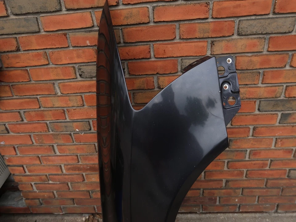 AUDI A6 2005-2008 3,2 L V6 genuino pasajero delantero derecho guardabarros cubierta OEM púrpura Foto 4 de 4