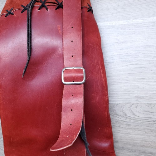 Freccia tiro con l'arco in pelle rossa vintage Sauk Valley Traditions tasca posteriore faretra - Foto 9 di 16